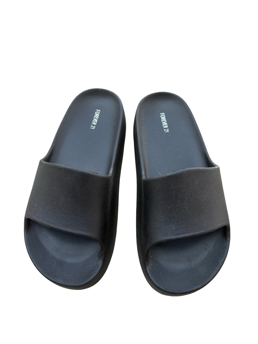 Forever 21 woman’s Black Slide Sandals - Slip-On Casual Slides Size 7